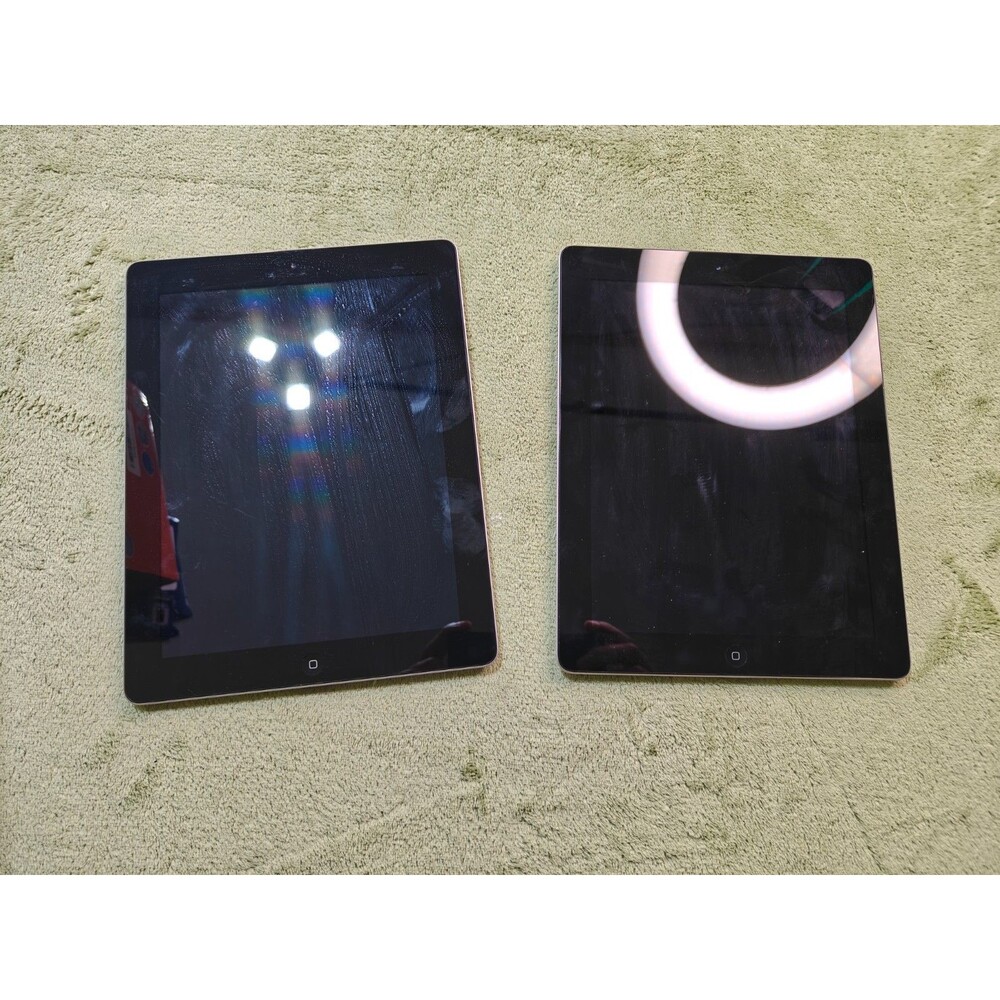 Lot of 2 Apple iPad 2nd Gen A1395 16GB WiFi 9.7" Tablets Silver Black Working
